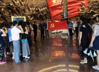 江西科技师范大学机关党委开展“传承红色基因、弘扬八一精神”主题党日活动