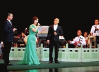 老艺术家携手中青年实力演员共唱红色经典现代戏 缅怀革命先烈